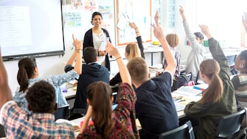 Buenas noticias para los profesores: así quedará su sueldo tras la subida propuesta por el Gobierno