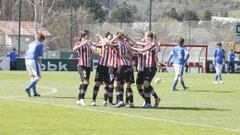 Las jugadoras del Athletic celebran un gol ante el San Gabriel. 