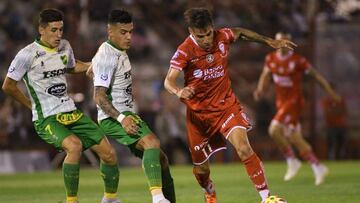 Martínez salva a Defensa sobre la hora ante Huracán