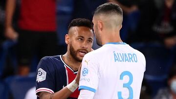 Neymar reabre el incidente con ?lvaro: "Deb¨ª parar el partido"
