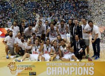 El Real Madrid logra su quinto título seguido tras batallar contra el Bauru y los elementos, y se proclaman campeones de la Copa Intercontinental 2015