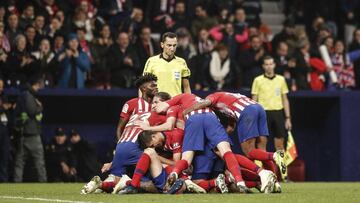 Los jugadores del Atlético de Madrid, celebrando un gol durante un partido.