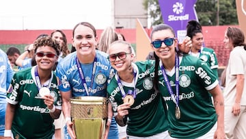 Greicy Landázury, Katherine Tapia, Ana María Guzmán y Yorely Rincón, campeonas de Brasil.