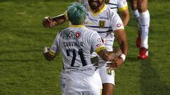 Ronaldinho y Maradona: el golazo de Carvallo que casi es anulado