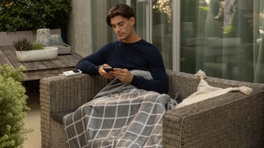 Sofá, peli... y la manta eléctrica Daga: bajo consumo y ultrasuave