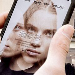 ¿Cuándo repone Zara los productos en las tiendas físicas y en la tienda online?