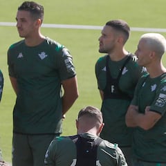 Canales, a disposición de Rubi para el choque del Camp Nou