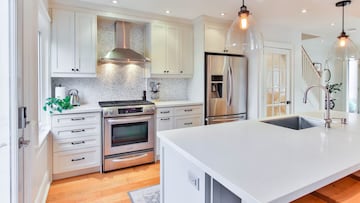 Adiós a tener todos los electrodomésticos en la encimera: la nueva tendencia de moda para ordenarlos