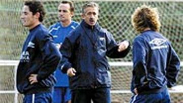 <B>POLÉMICA</B>. Preciado ha sido uno de los protagonistas de la semana por su cruce de declaraciones con Portugal, su homólogo en el Córdoba.