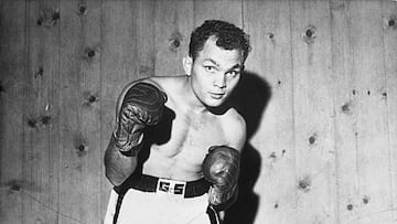 El boricua Carlos Ortiz fue uno de los primeros boxeadores campeones en dos categorías distintas: superligero y ligero.