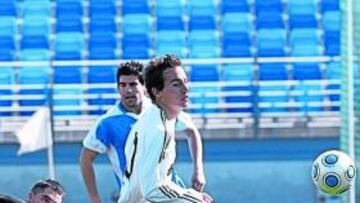 <b>CON EL CASTILLA. </b>Mosquera jugó ayer ante el Puertollano.