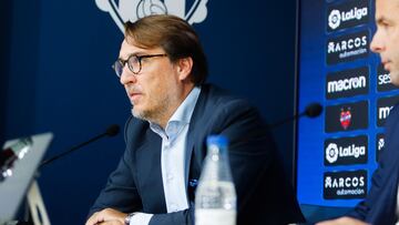 Catalán: “Ni antes era un mago, ni ahora el cáncer de este club”