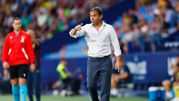 Calleja: “El árbitro y el linier consideran que es gol”