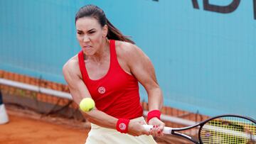 La tenista española Nuria Párrizas, durante su partido ante Veronika Kudermetova en el Mutua Madrid Open.