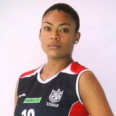 Ángela Leyva regresa a San Martín tras su paso por Brasil