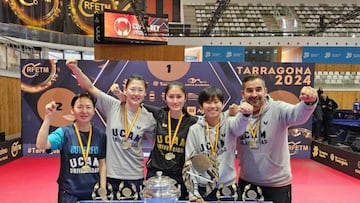 El UCAM posa con el título de Copa de la Reina