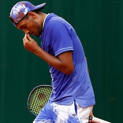 La raqueta destrozada en París, el último incidente de Kyrgios