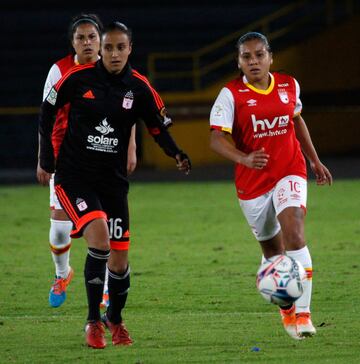 Partidazo en El Campín entre Santa Fe y América de Cali, por las semifinales del fútbol femenino.