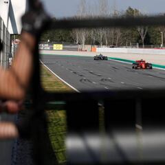 Ferrari arranca por delante de Mercedes: causas del 'sorpasso'