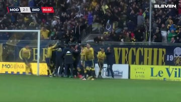 El gol más loco del portero en el 91' para ganar el partido: ¡no es en un córner!