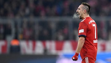 Bayern Munich's French midfielder Franck Ribery celebrates after the first goal for Munich during the German first division football match between 1 FC Bayern Munich and RB Leipzig in Munich