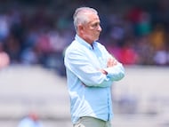 Sergio Bueno head coach of Mazatlan during the 14th round match between Pumas UNAM and Mazatlan FC as part of the Liga BBVA MX Varonil, Torneo Clausura 2026 at Olimpico Universitario Stadium, on April 12, 2026 in Mexico City, Mexico.