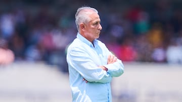 Sergio Bueno head coach of Mazatlan during the 14th round match between Pumas UNAM and Mazatlan FC as part of the Liga BBVA MX Varonil, Torneo Clausura 2026 at Olimpico Universitario Stadium, on April 12, 2026 in Mexico City, Mexico.