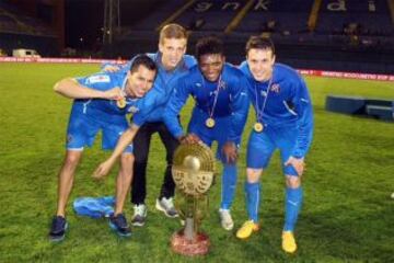 Dinamo Zagreb con Ángelo Henríquez y Junior Fernandes se coronó por décima vez seguida campeón en Croacia.