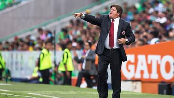 El 'Piojo' Herrera no comparte la idea de utilizar un psicólogo en el Tri