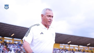 Hernán Torres previo a un partido de Emelec.