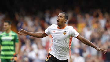 Nani, tras anotar un gol con el Valencia.