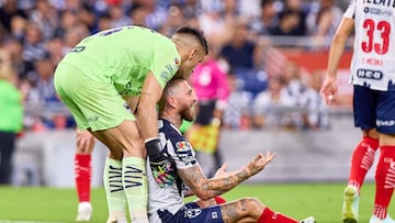 Sergio Ramos recibe de su propia medicina en México