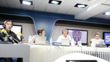 <b>CARRUSEL DEPORTIVO. </b>Manu Carreño y José Antonio Ponseti retransmitieron ayer la Supercopa de Europa con Kiko Narváez y Ramos Marcos. Hoy debutan en la Liga.