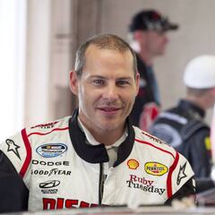 "Los fans ven a pilotos ganando millones, pero cobardes"