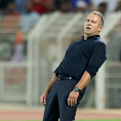 La máquina de Flick chirría y los jugadores se justifican: “No importa si no jugamos una mierda”