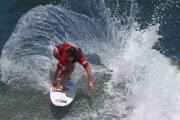 La joven surfista estadounidense, subcampeona de la World Surf League en 2019, estar en tercera ronda. Se enfrentar a la local Mahina Maeda.