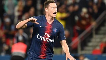 Paris Saint-Germain's German midfielder Julian Draxler celebrates after scoring a goal during the French L1 football match between Paris Saint-Germain (PSG) and Saint-Etienne (ASSE) at the Parc des Princes stadium in Paris on September 14, 2018. (Pho