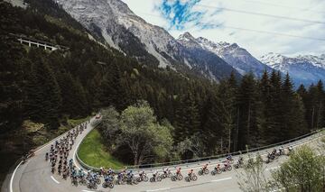 El pelotón durante la 20ª etapa del Giro de Italia.