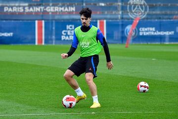 Vitinha en el entrenamiento del Paris Saint-Germain.