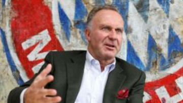 Rummenigge se molestó por la partida de Vidal a la Juventus.