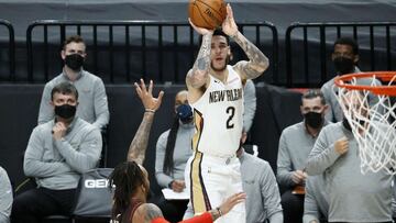 Los Clippers, a por Lonzo Ball