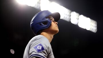 SAN FRANCISCO, CALIFORNIA - MAY 13: Shohei Ohtani #17 of the Los Angeles Dodgers walks to the on deck circle in the eighth inning against the San Francisco Giants at Oracle Park on May 13, 2024 in San Francisco, California. Ezra Shaw/Getty Images/AFP (Photo by EZRA SHAW / GETTY IMAGES NORTH AMERICA / Getty Images via AFP)