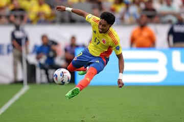 La Selección Colombia goleó 5-0 a Panamá y se aseguró en las semifinales de la Copa América 2024. Jhon Córdoba, James Rodríguez, Luis Díaz, Richard Ríos y Miguel Borja fueron los encargados de darle el triunfo al equipo nacional.