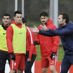 Rubén Baraja medita dar más poderío al centro del campo