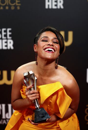 Actor Ariana DeBose holds her trophy after winning the Best Supporting Actress award during the 27th annual Critics Choice Awards at the Savoy Hotel in London, Britain March 13, 2022. REUTERS/Henry Nicholls