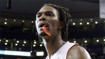 DECISIVO. Bosh fue de nuevo el gran líder del equipo de José Manuel Calderón, con el que ha firmado una media de 22,7 puntos por partido y 10 rebotes.