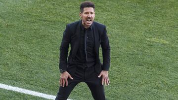 19/03/17  PARTIDO PRIMERA DIVISION 
 ATLETICO DE MADRID - SEVILLA FC
 GESTOS BANDA DIEGO SIMEONE 
 