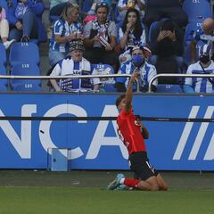 Gabri y Perales incendian Riazor