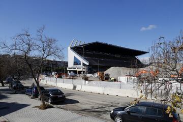 The half-demolished Vicente Calderón stadium pictured during the first week of November with the M-30 diverted past the main stand.