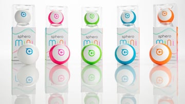 Sphero Mini, c車mo ense?ar programaci車n a un ni?o jugando